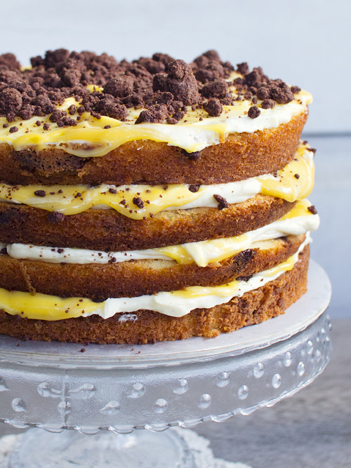 chocolate chip passionfruit naked cake