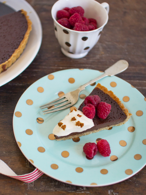 chocolate gingerbread tart