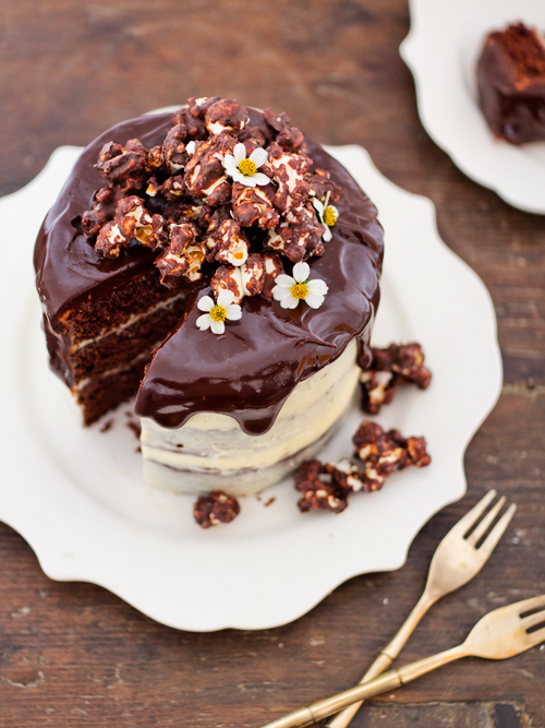 Spiced Chocolate Popcorn Cake | spicyicecream