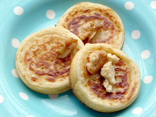 home made crumpets