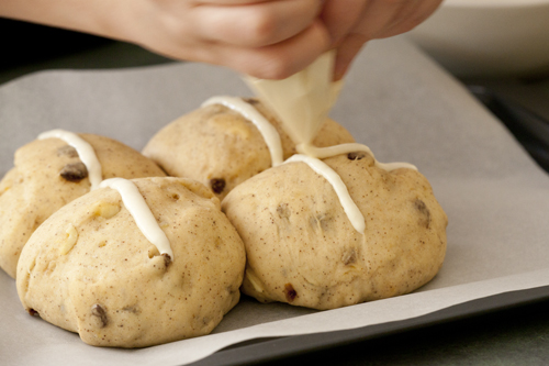 hot cross buns