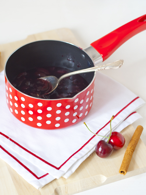 mulled wine cherry sauce