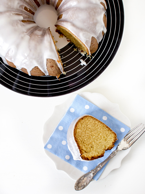 ginger beer bundt cake