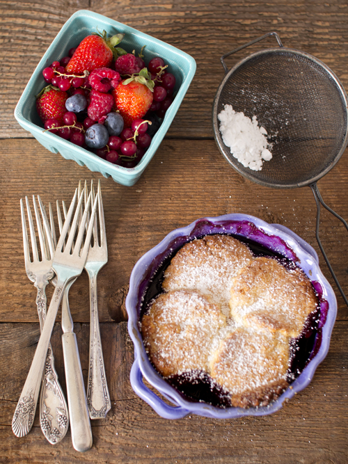 mixed berry cobbler