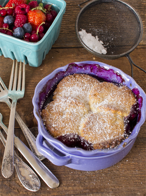 mixed berry cobbler