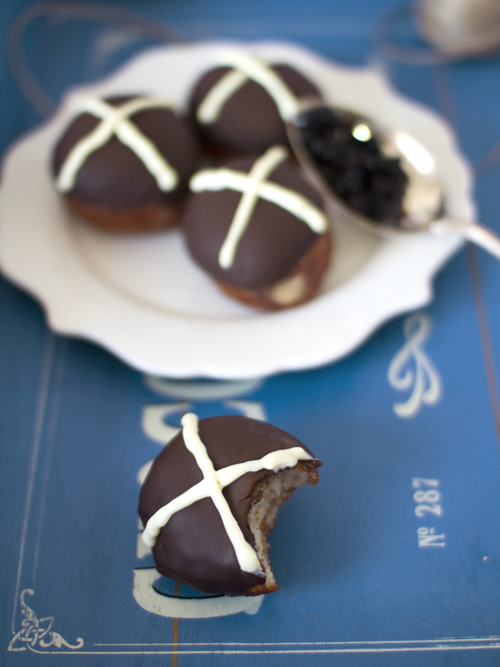 hot cross doughnuts