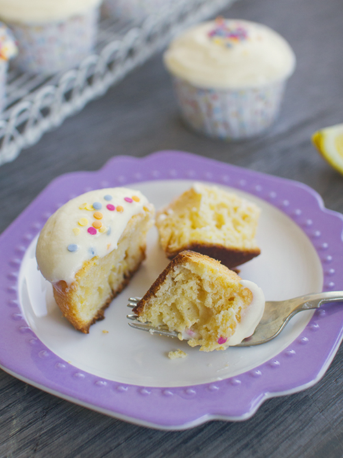 lemon sour cream cupcakes