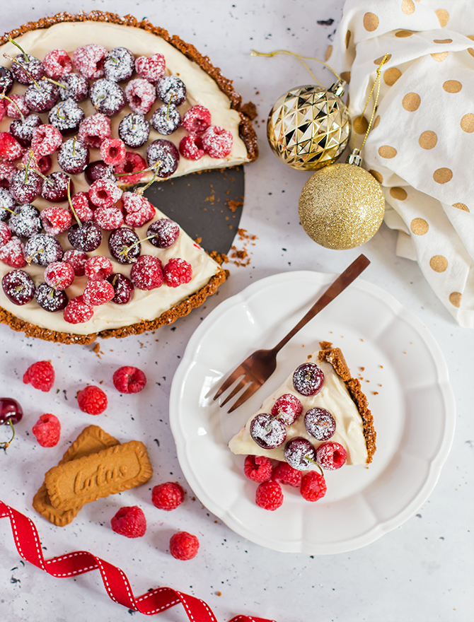 Almost No Bake Christmas Cheesecake