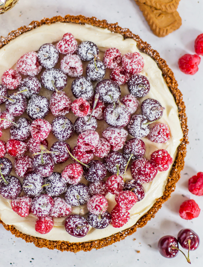 Almost No Bake Christmas Cheesecake