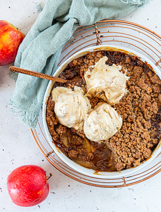 Apple Miso Crumble