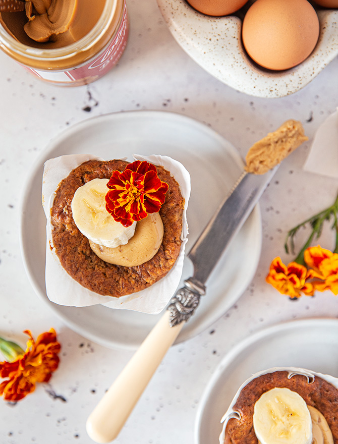 Banana Biscoff Cheesecake Muffins