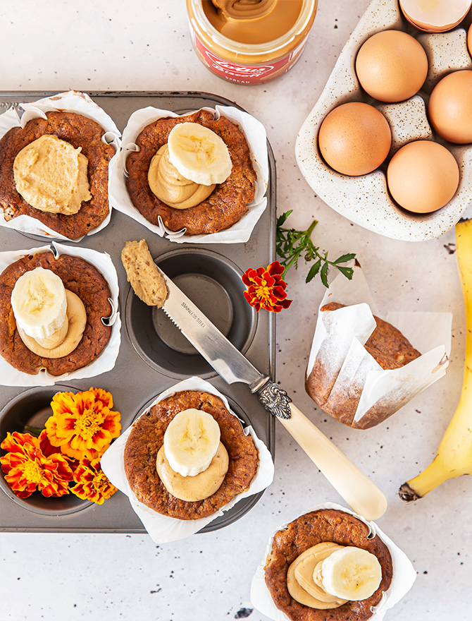 Banana Biscoff Cheesecake Muffins