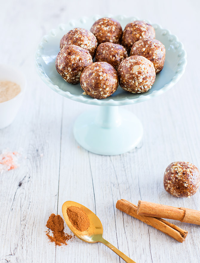 Cashew and Maca Bliss Balls