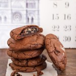 Cookies and Cream Cheesecake Stuffed Cookies