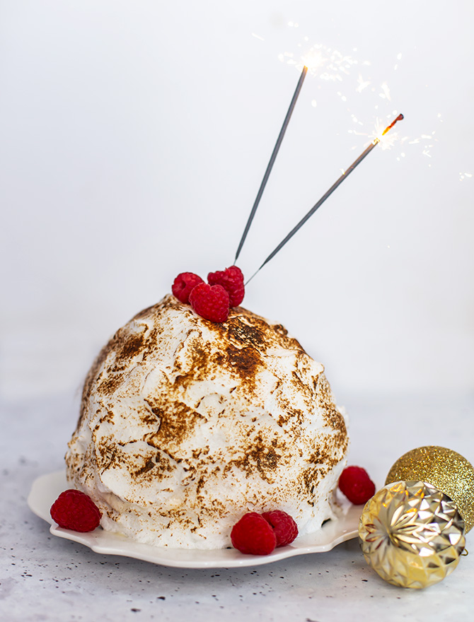 No Churn Christmas Pudding Bombe Alaska