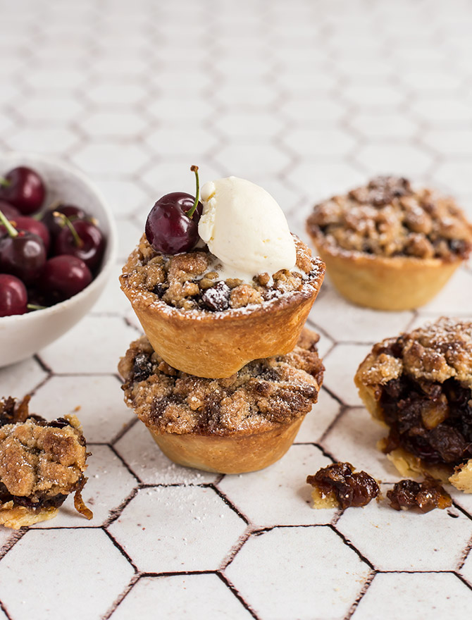 Fruit Mince Crumble Pies