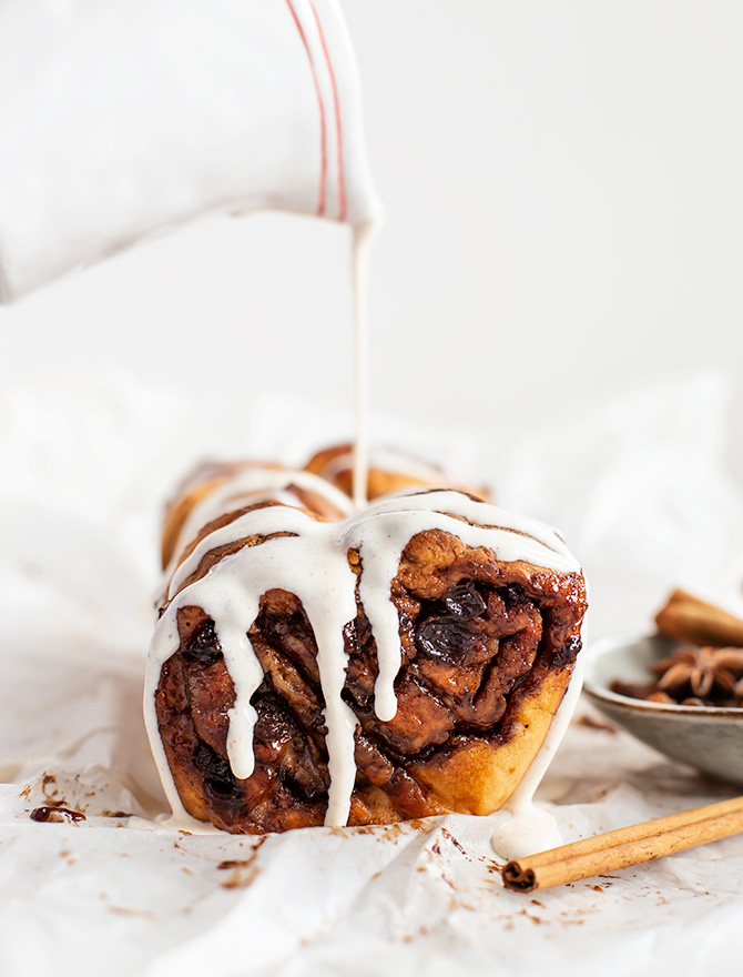 Hot Cross Bun Pull Apart Bread
