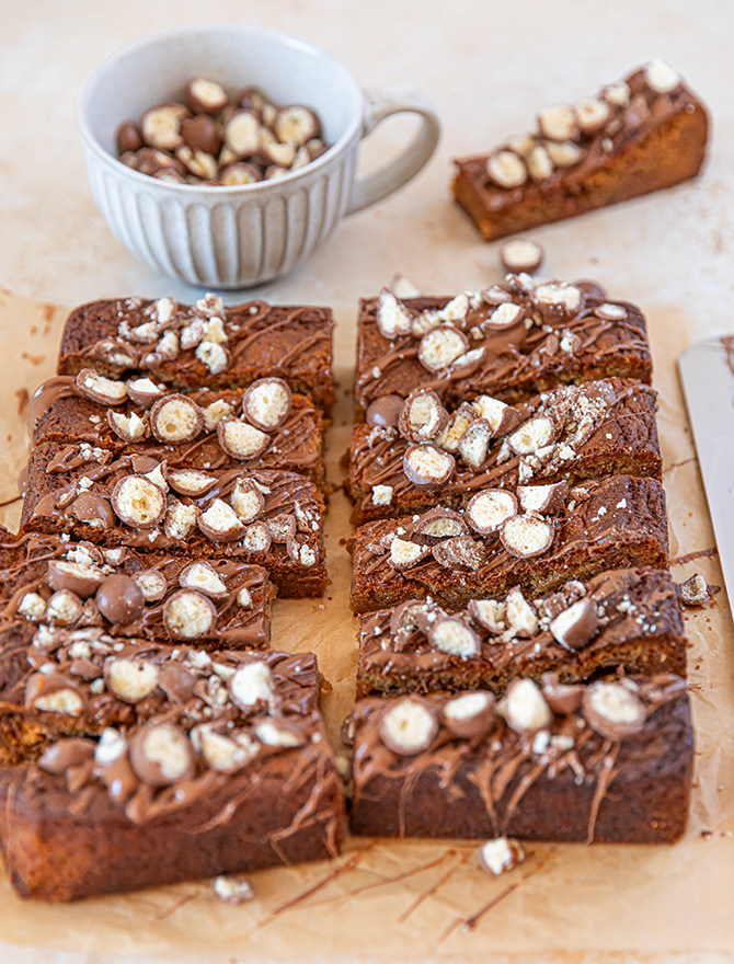 Maltesers Blondies