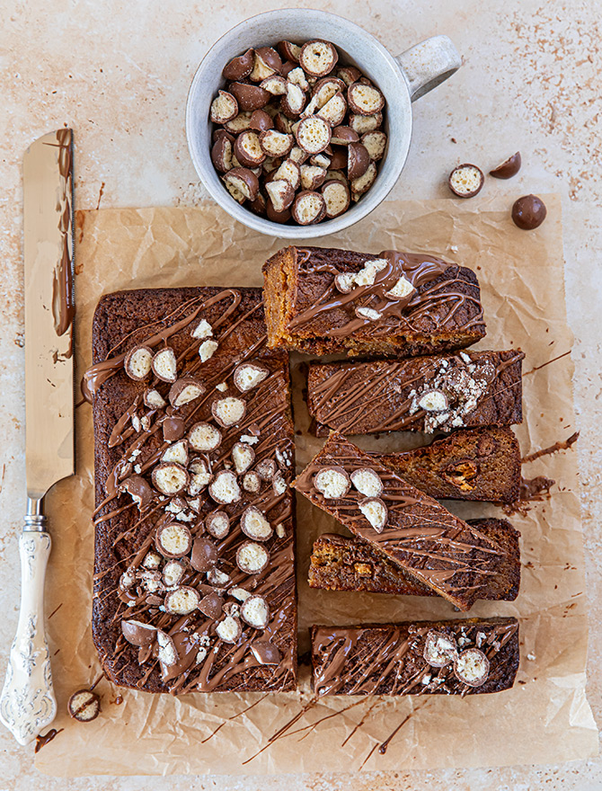 Maltesers Blondies