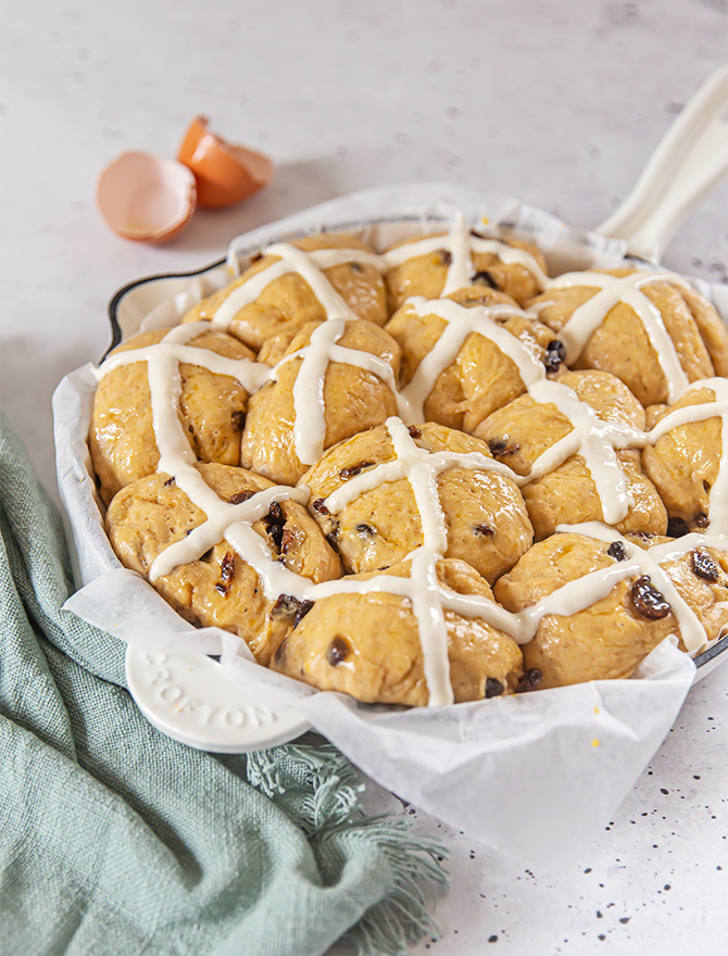 No Knead Hot Cross Buns