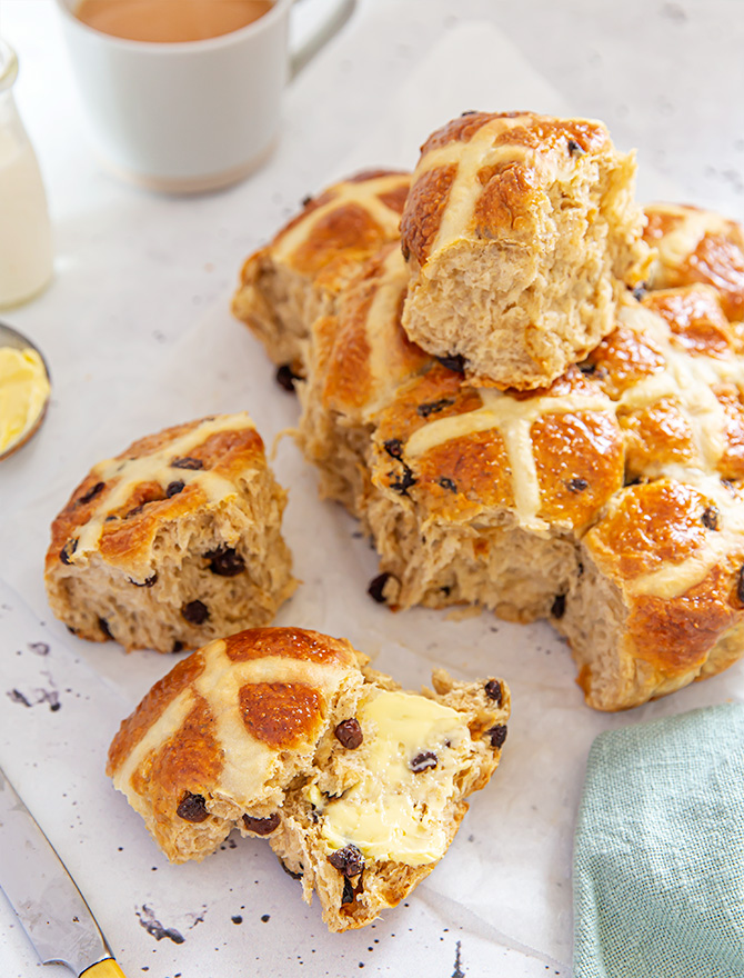 No Knead Hot Cross Buns