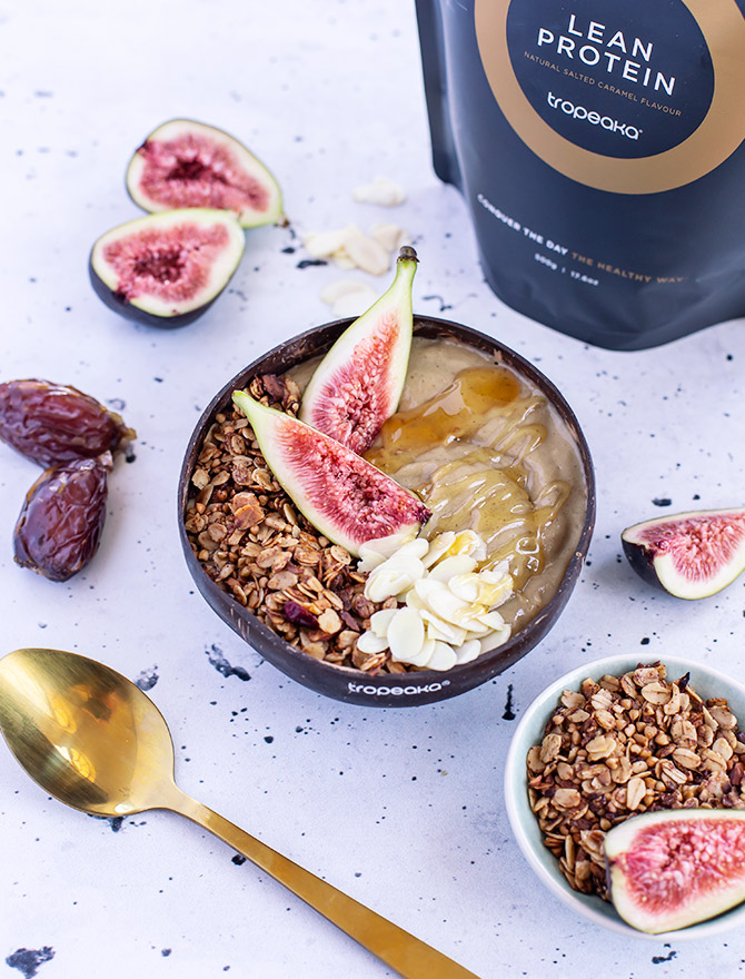 Sticky Date Smoothie Bowl