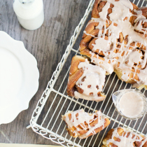 Chai Spiced Rolls with Cinnamon Glaze