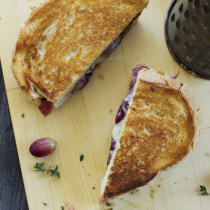 Simple Dinners 02 / Roasted Grape & Prosciutto Toastie