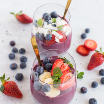 Blueberry Acai Smoothie & Chia Parfait